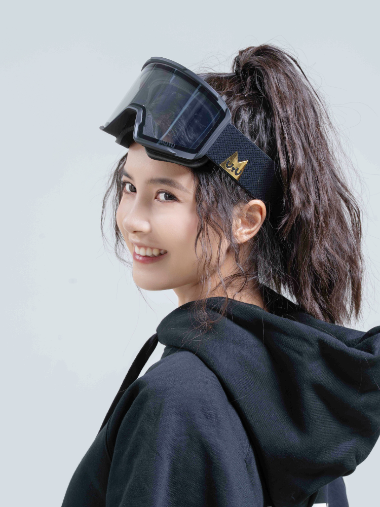 MUTU Lynx Photochromic Ski Goggles